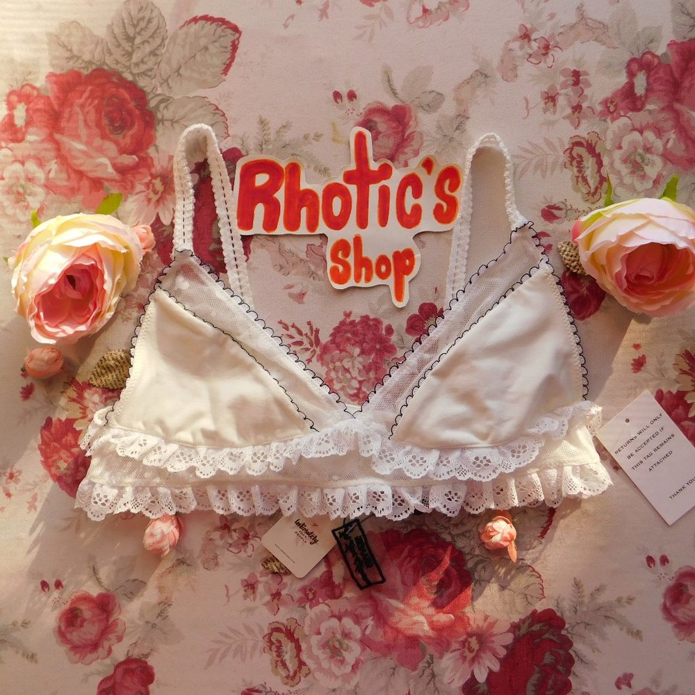 NWT Antoinette Dainty Ruffle Bralette